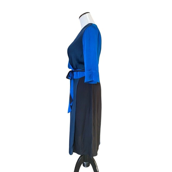DVF Silk Wrap Dress Size 8 Blue Colorblock Quiet Luxury Professional Art Gallery - Picture 2 of 11